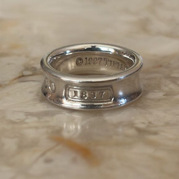 Tiffany & Co. 1837™ Concave 925 Sterling Silver Ring - Picture 5 of 11